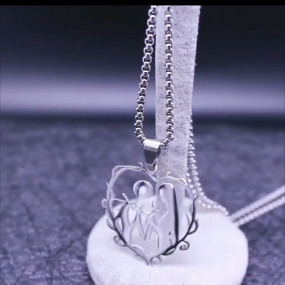 Nightmare Before Christmas Sally Jack Necklace - Picture 4 of 14